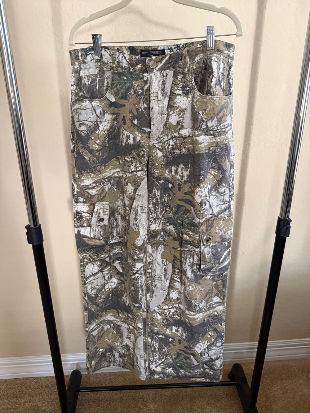 Men’s Camo Cargo Pants - Olive/Gray